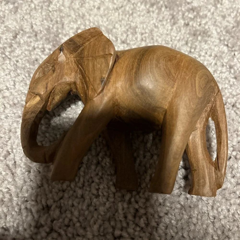 Vintage Hand Carved Wooden Elephant 5x3.5’ & Wooden Ox 3.5x2.5’